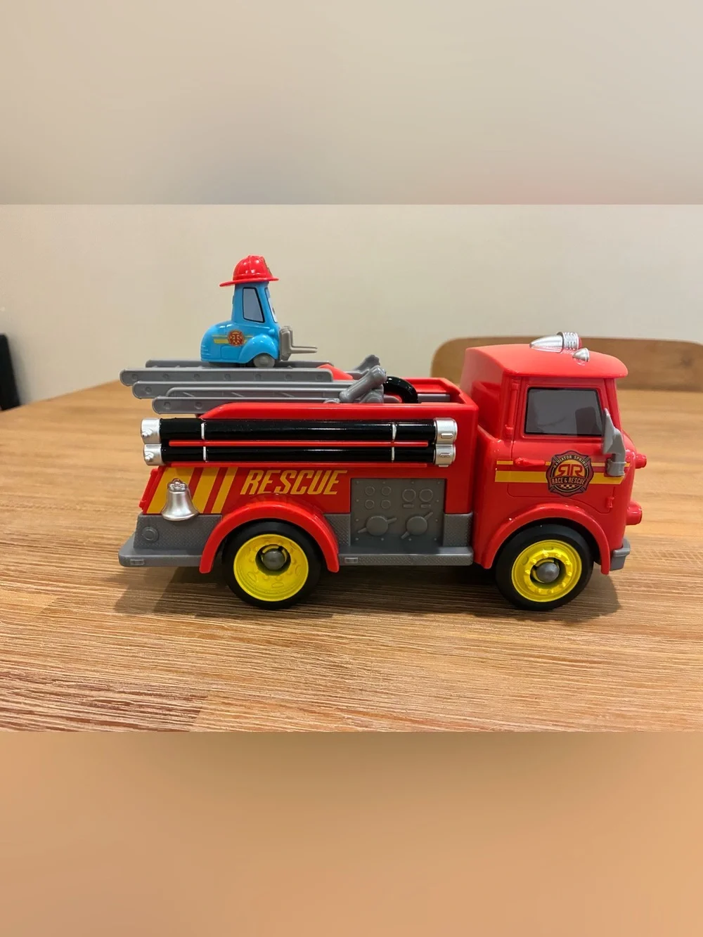 Lightening McQueen RED Rescue Fire Truck Toy